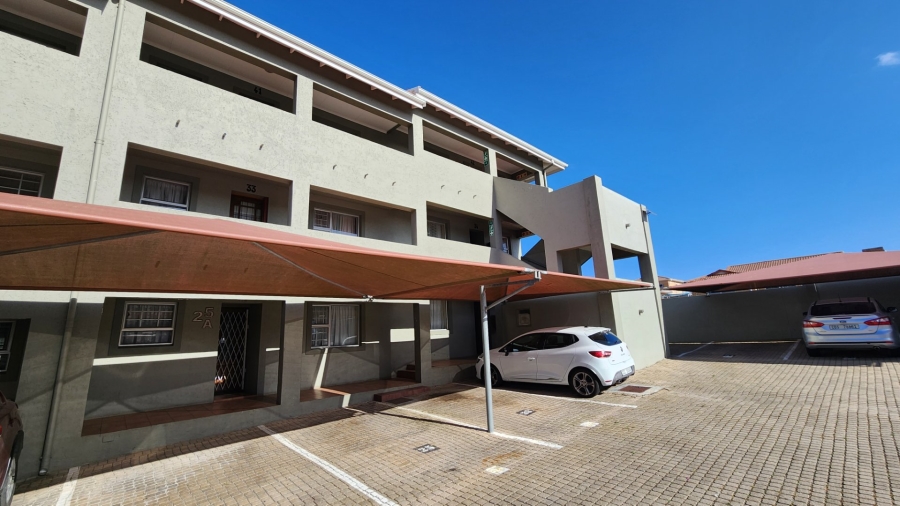 2 Bedroom Property for Sale in Heiderand Western Cape